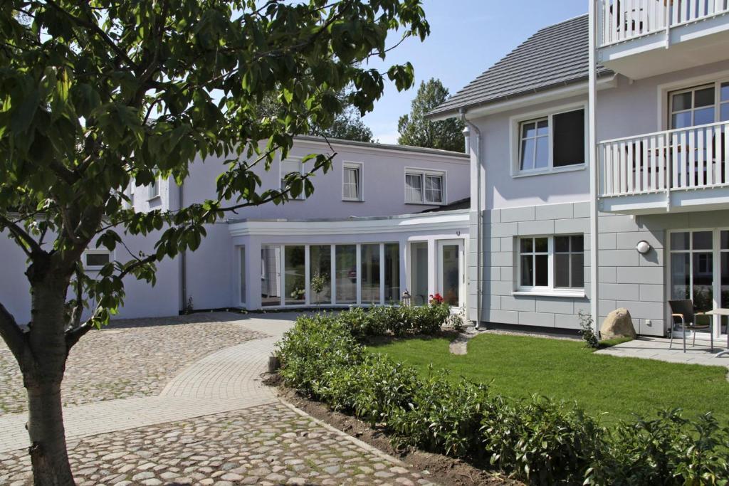 Aparthotel Saatmann Garni Ahrenshoop Extérieur photo